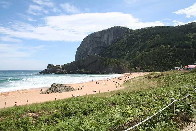 Hotel-Apartamento Rural Atxurra Bermeo Spain